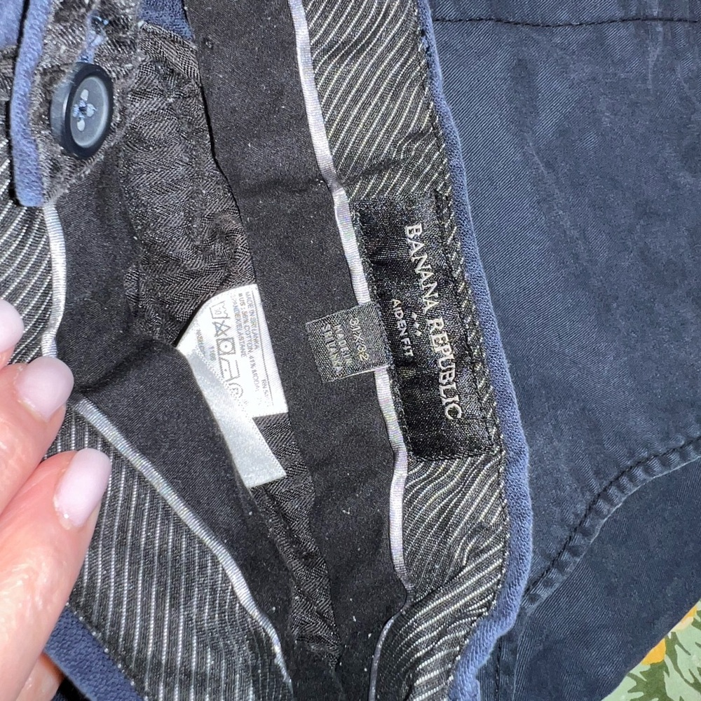 Banana Republic navy pants. Aiden fit. Size 31X32. EUC - Picture 3 of 3